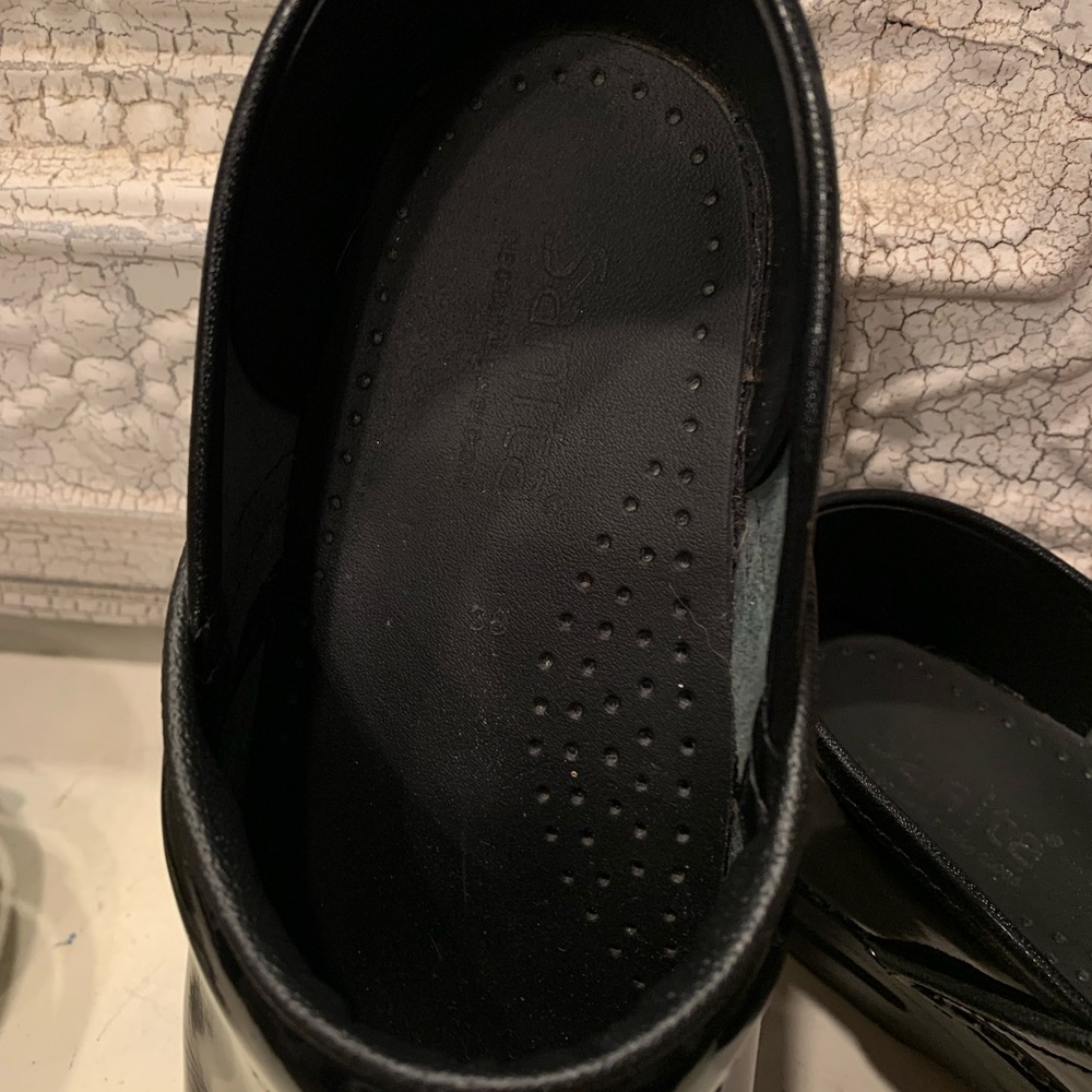 COPY - Black patent leather Sanita clogs size 38 - Picture 4 of 7